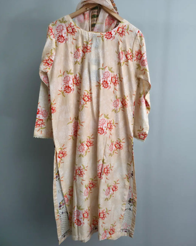 Chikankari embroidery detail on slub lawn fabric