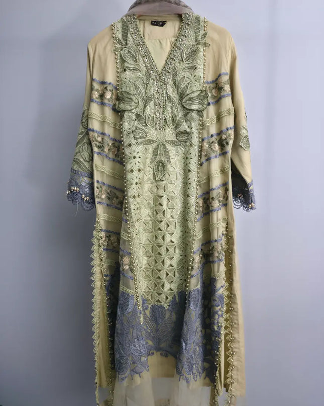 Elegant organza A-line 3-piece suit front view